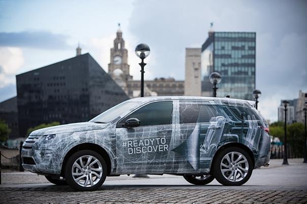 Land Rover Discovery Sport - noch getarnt.  Foto:Auto-Medienportal.Net/Land Rover